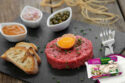 Tartare di manzo con funghi champignon